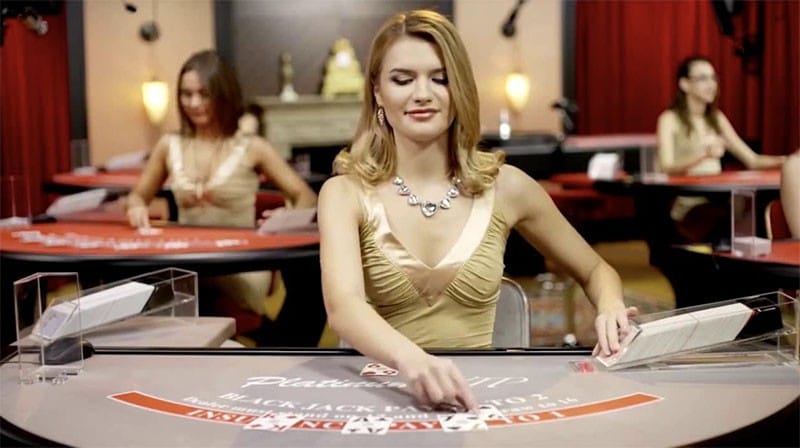 Kara tabanlı bir kumarhanede poker